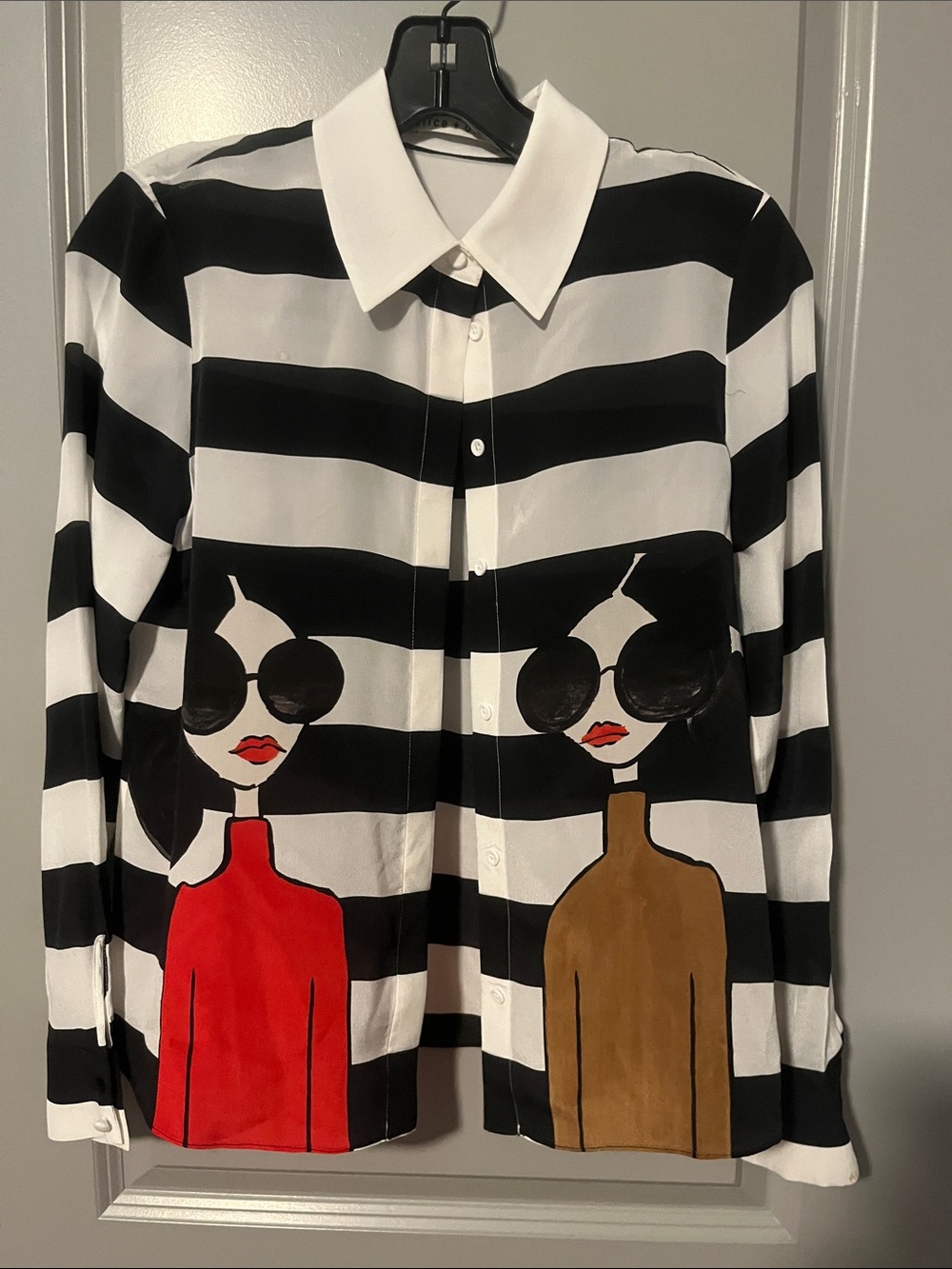 Alice and Olivia Black & White Striped Button-Up Shirt with Graphic Women
